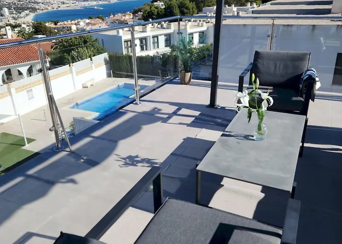 Magnificent View And Pool