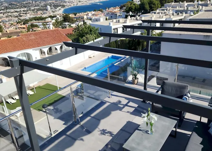 Magnificent View And Pool